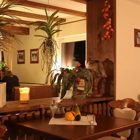 Gasthof Gasthof-pension Hunaustuben 3*